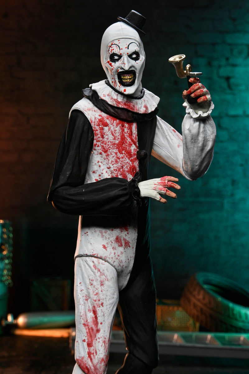 Terrifier 2 Art the Clown Blood Splattered figure weapons