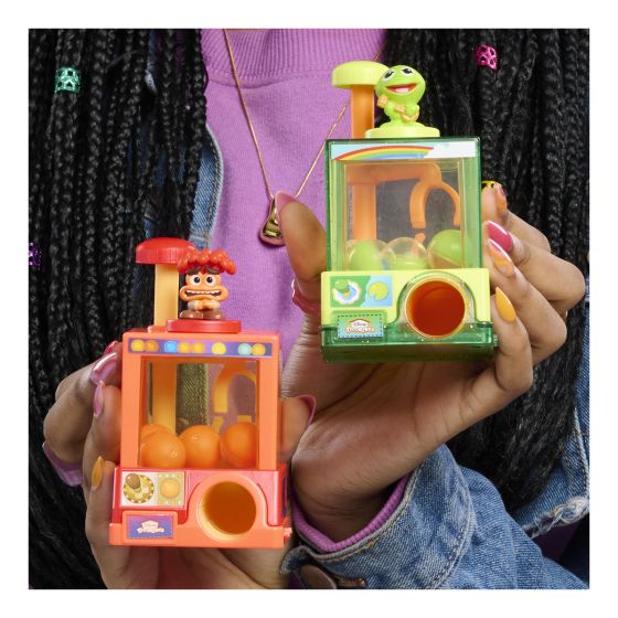 Doorables Whatcha Gotcha Claw Machine (Case of 12)