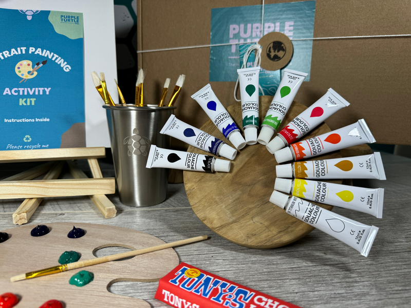 Paint My Partner Date Night Gift Set, close-up detail