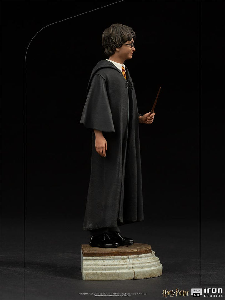 Iron Studios Harry Potter 1/10 Scale Harry Potter Figure