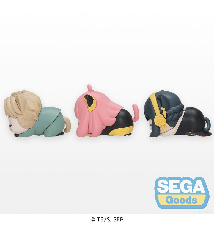 Ohiruneko SPY x FAMILY Loid Anya and Yor Forger 2.1" Scale MP Mini Figure Set (3-Pack)