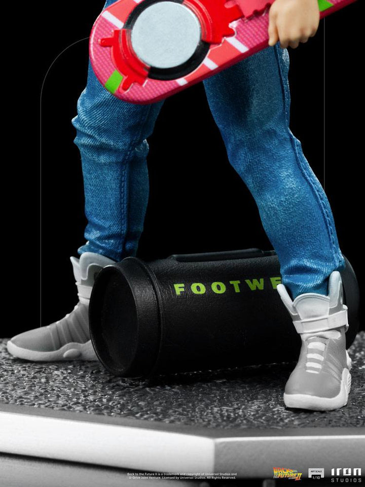 Iron Studios Marty McFly Back to the Future Part II 1/10 Art Scale Figure