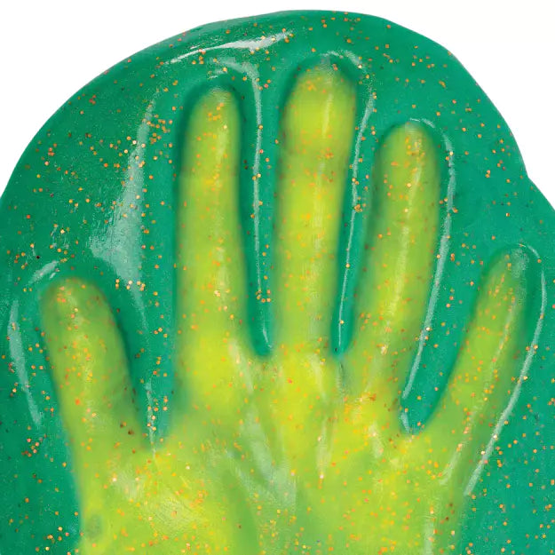 Hypercolour Magic Dragon - Thinking Putty, close-up detail