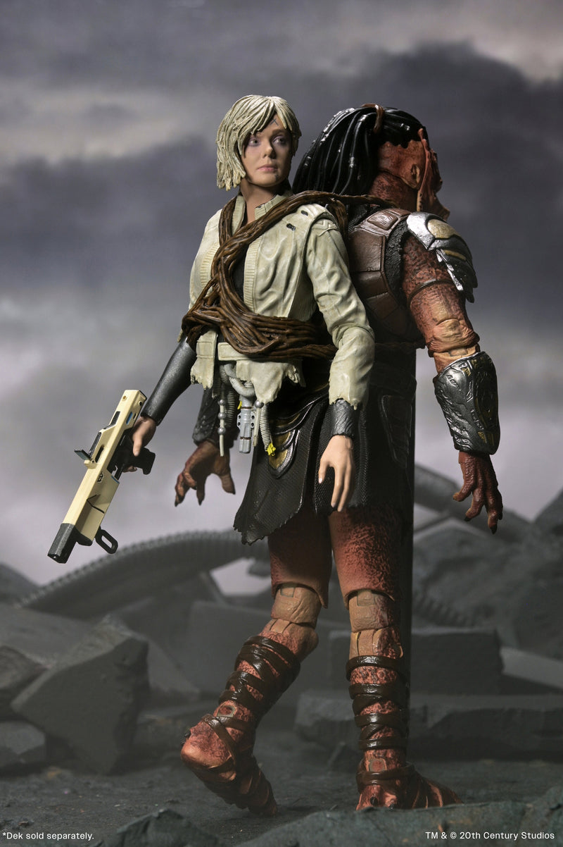 Predator Badlands Thia and Bud side view