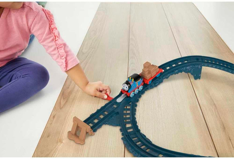 Thomas & Friends Push Along Thomas Dockside Delivery - Image 9