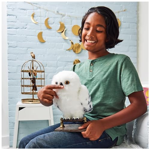 Wizarding World Harry Potter Enchanting Hedwig Owl, additional view