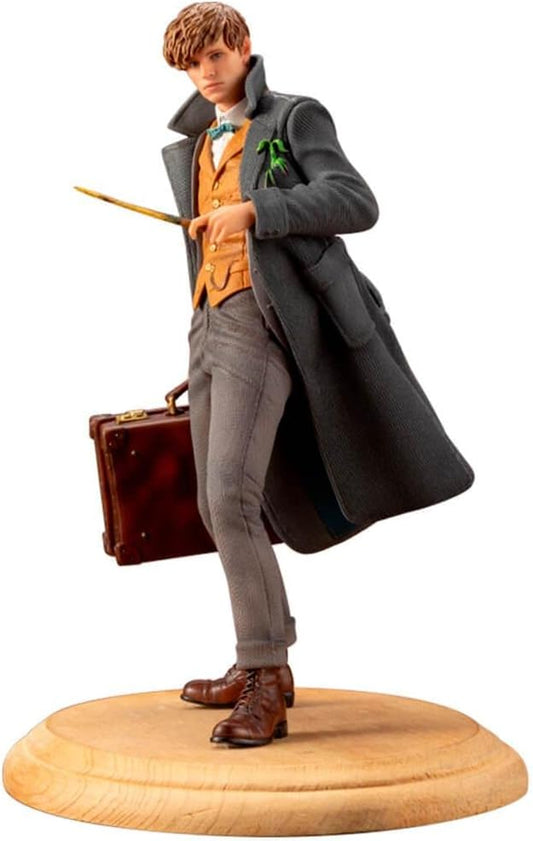 Fantastic Beasts The Crimes of Grindelwald Newt Scamander Artfx+ Kotobukiya Figure