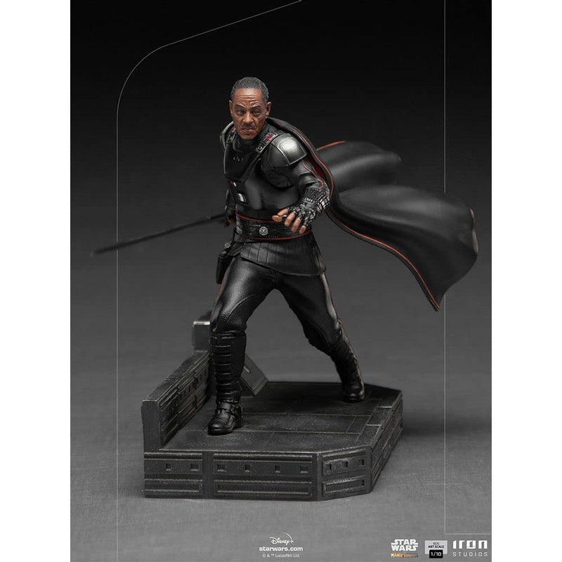 Iron Studios Moff Gideon Star Wars: The Mandalorian 1/10 Sca, in display
