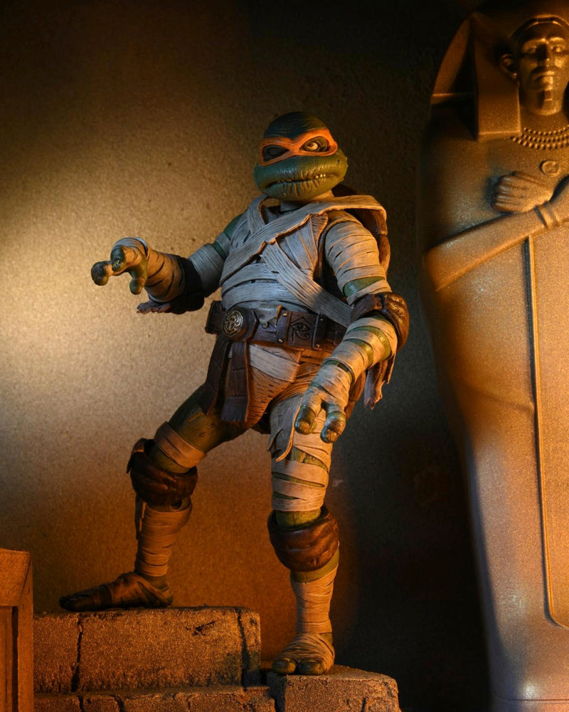 TMNT x Universal Monsters Michelangelo as The Mummy Ultimate 7" Action Figure close up detail