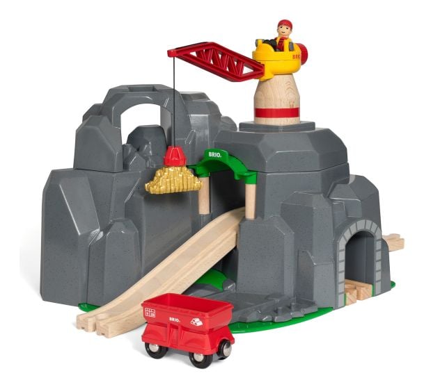 Brio Crane and Mountain Tunnel Toy Set