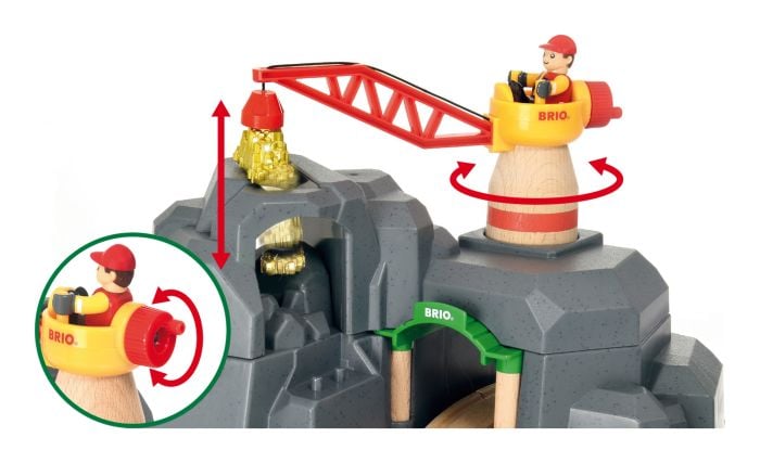 Brio Crane and Mountain Tunnel Toy Set