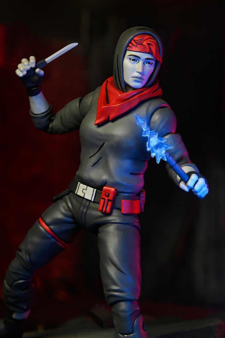 TMNT Comic The Last Ronin (The Lost Years): April (Nightwatcher) Teenage Mutant Ninja Turtles 7 Scale Action, size reference