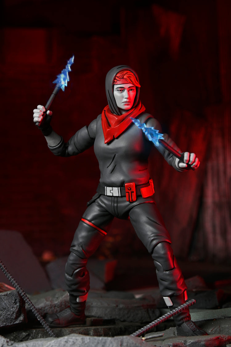 TMNT Comic The Last Ronin (The Lost Years): April (Nightwatcher) Teenage Mutant Ninja Turtles 7 Scale Action, close-up detail