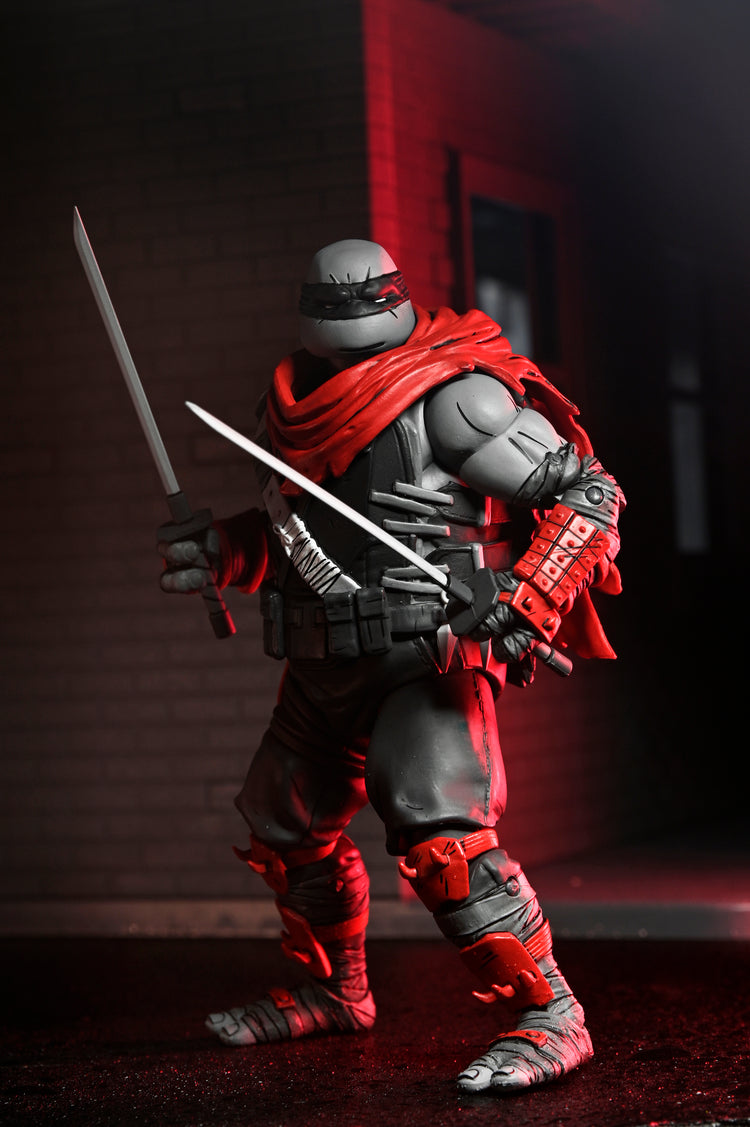 TMNT Comic The Last Ronin (The Lost Years): Leonardo (Nightwatcher) Teenage Mutant Ninja Turtles 7 Scale Action Fi, rear view