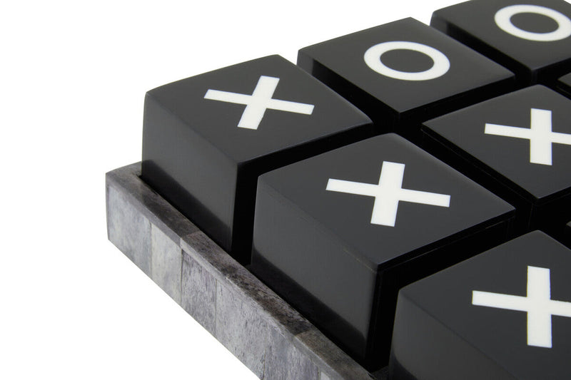 Churchill Games Black and White Noughts and Crosses, close-up detail