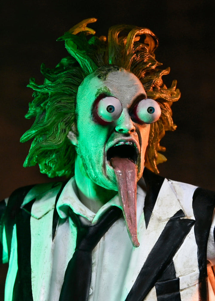 Beetlejuice Beetlejuice: Striped Suit Beetleuice Ultimate 7" Scale Action Figure
