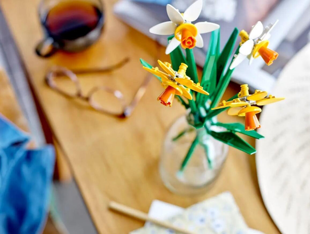 Lego Botanicals 40747 Daffodils Building Toy Gift