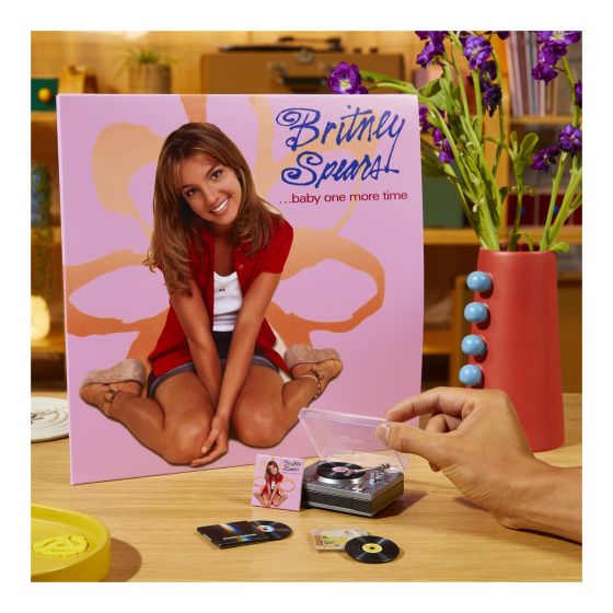MGA's Miniverse - Real Music Record Players PDQ