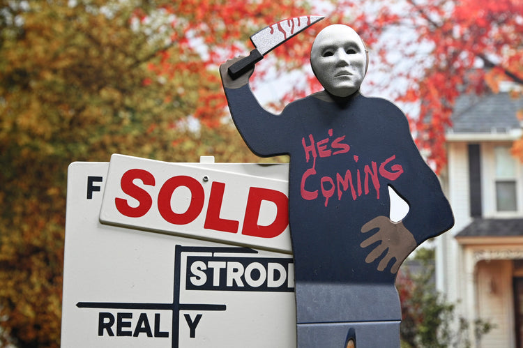 Halloween 6: Michael Myers Curse of Michael Myers NECA Ultimate 7 Scale Action Figure, side angle