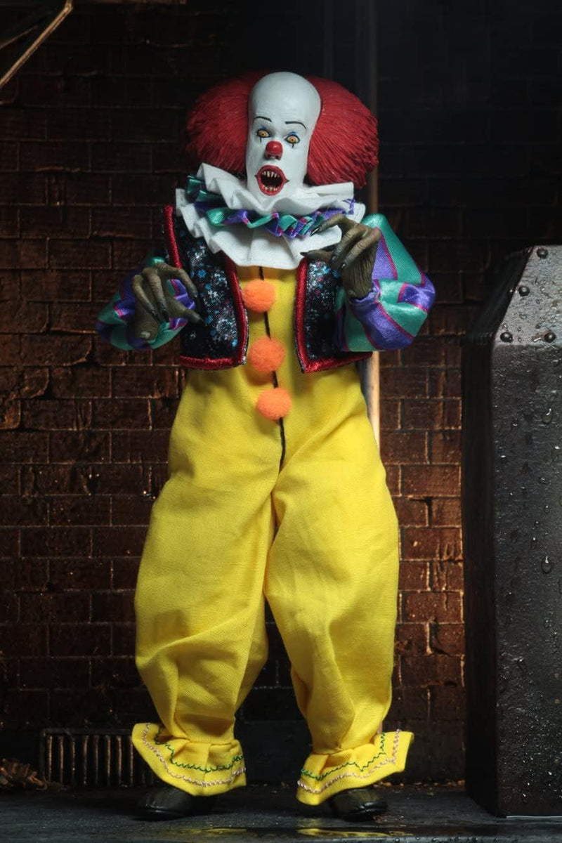 It (1990) Pennywise 8" Clothed Action Figure (view 2)