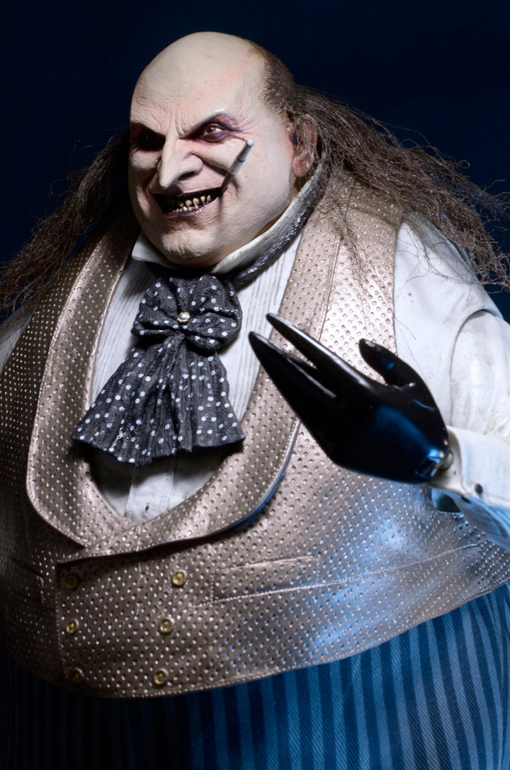 Batman Returns: Mayoral Penguin Danny Devito 1/4 Scale Figure (Pre-Order December2025)