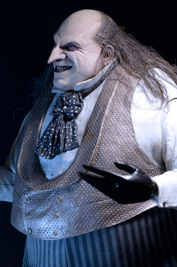 Batman Returns: Mayoral Penguin Danny Devito 1/4 Scale Figure (Pre-Order December2025)