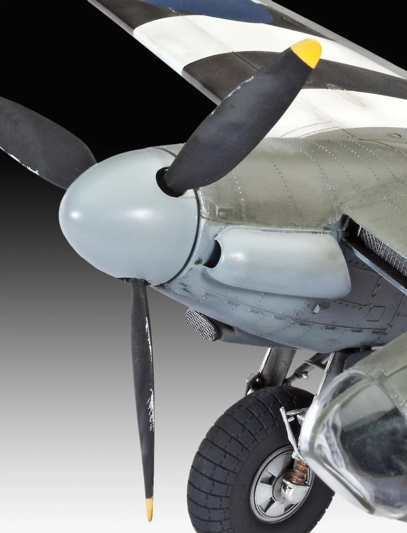 REVELL De Havilland Mosquito Mk.IV 1:32 Model Set - Image 4
