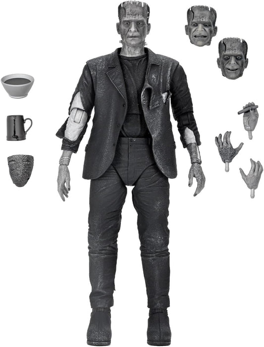 Universal Monsters (B/W) Bride Of Frankenstein "Frankenstein's Monster" Ultimate 7" Scale Action Figure