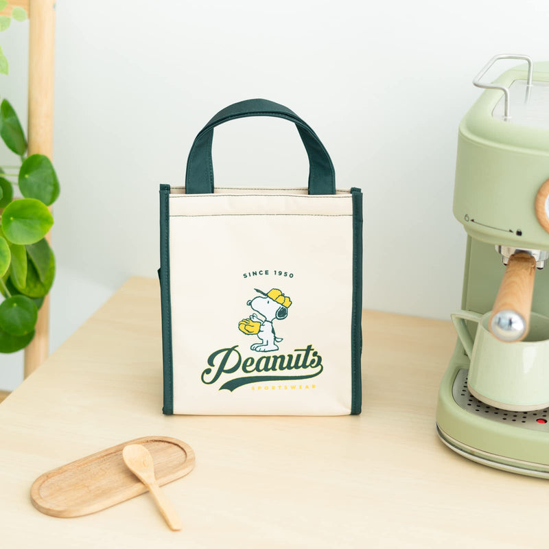 Snoopy Lunch Bag side angle