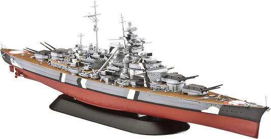 REVELL 05098 - German Battleship Bismarck 1:700 Scale Model Boat