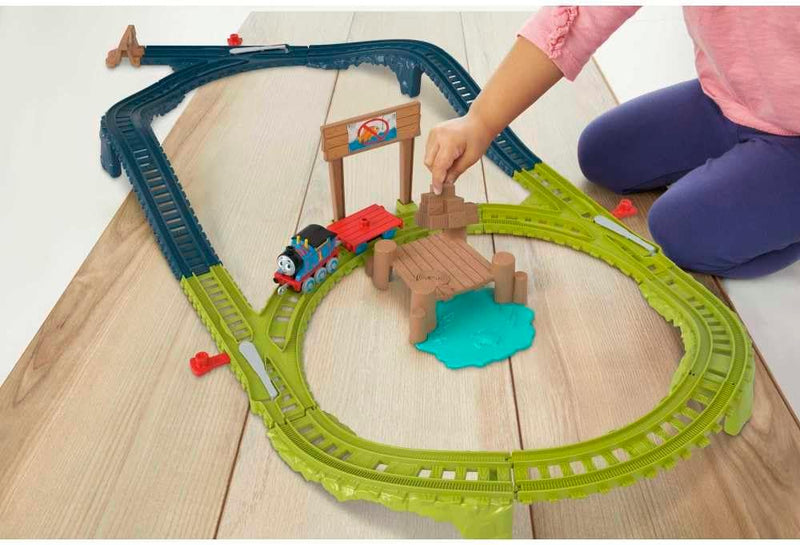 Thomas & Friends Push Along Thomas Dockside Delivery - Image 8