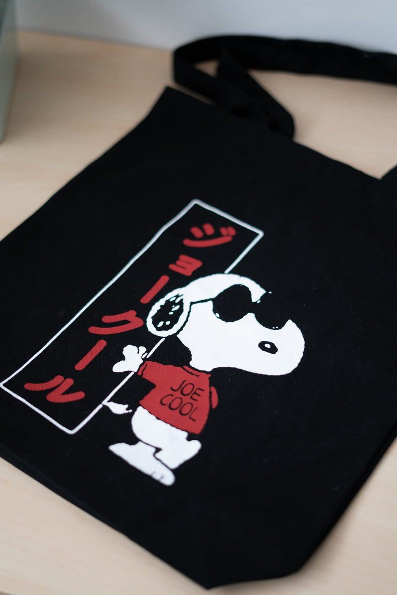 Snoopy Joe Cool Tote Bag design detail