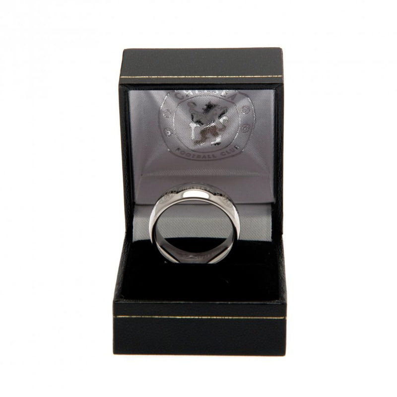 Chelsea FC Super Titanium Ring Small, close-up detail