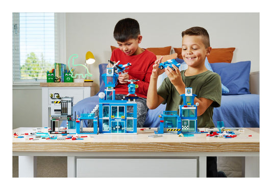 Max City 870 Brick Box Playset Series 1 - Image