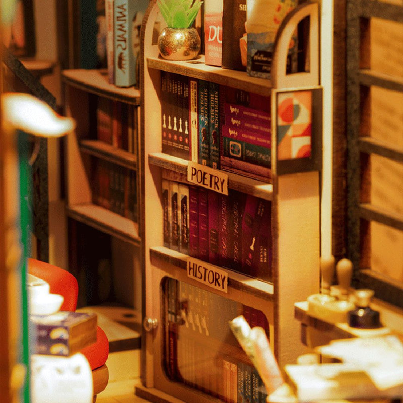 Rolife Shakespeare Bookstore Book Nook Model Kit, close-up detail