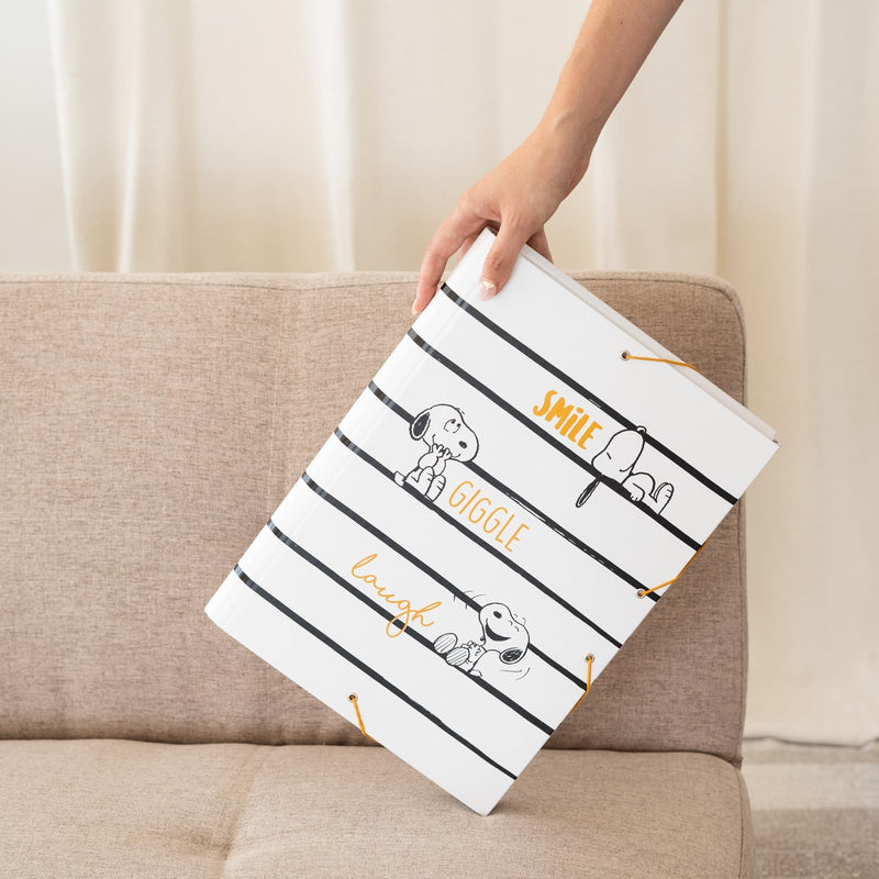 Snoopy Lazy Days File Folder design detail