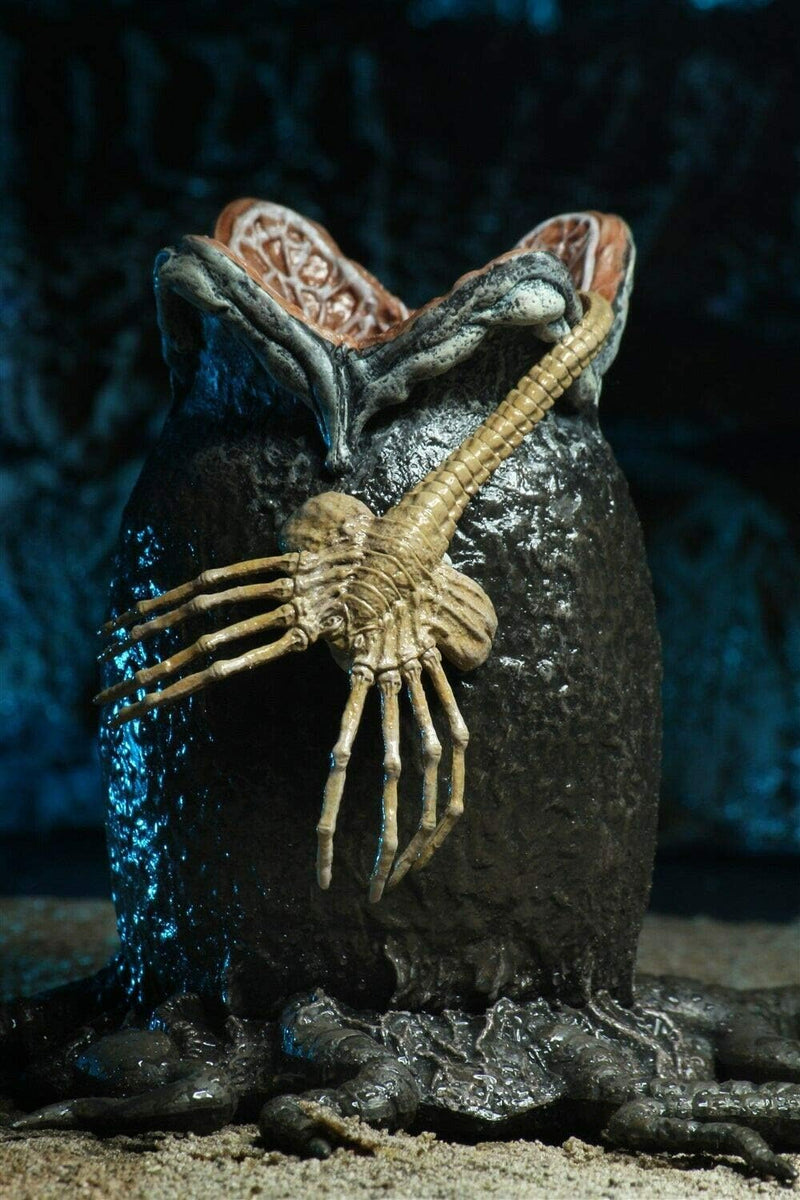 Alien 40th Anniversary Big Chap Ultimate 7" Scale Action Figure (view 2)