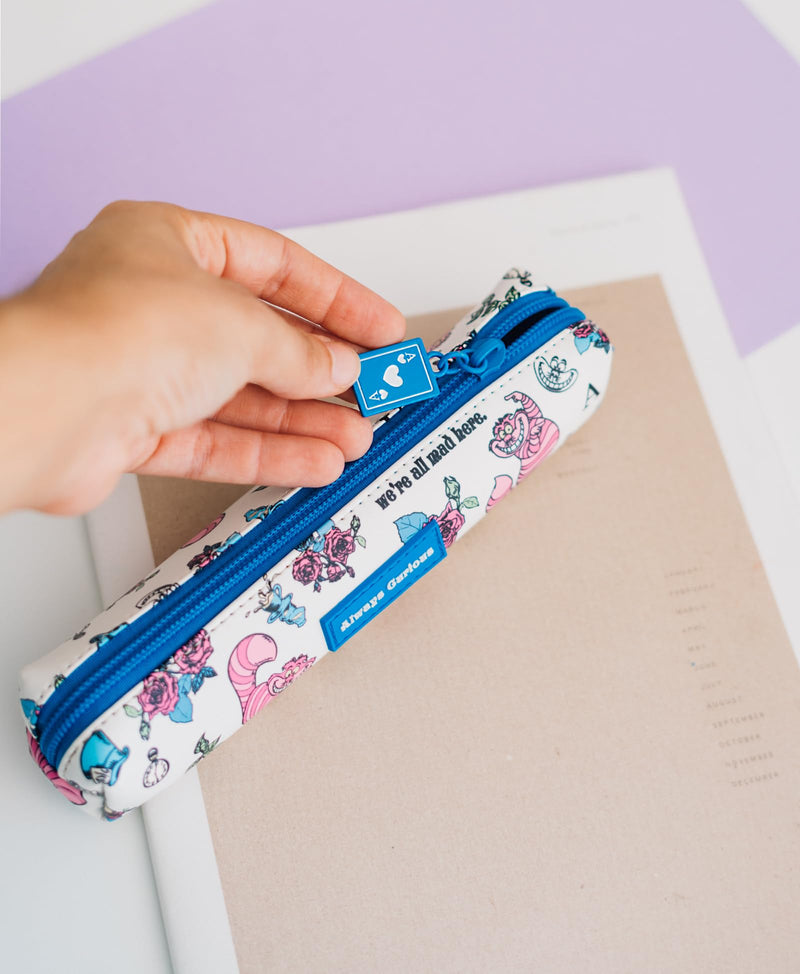 Alice in Wonderland Mini Case packaging view