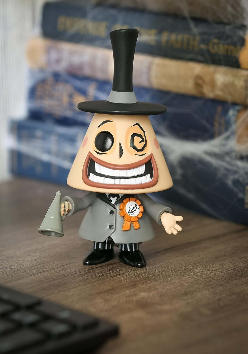 Funko POP! Disney: the Nightmare Before Christmas-Mayor With Megaphone, close-up detail