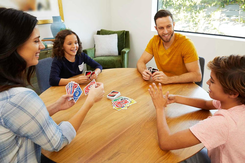 Mattel Games UNO, packaging shot