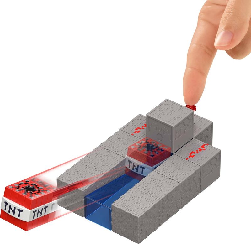 Minecraft - Steve Redstone 3.25 Core Figure, side angle