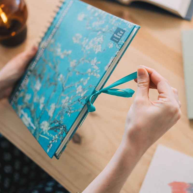 Van Gogh Museum Scrapbook Photo Album 26x26cm 40 Pages close up detail