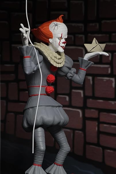 It: (2017) Pennywise Toony Terrors 6" Scale Action Figure (view 4)