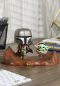 Mandalorian and Child Star Wars The Mandalorian Funko POP! M