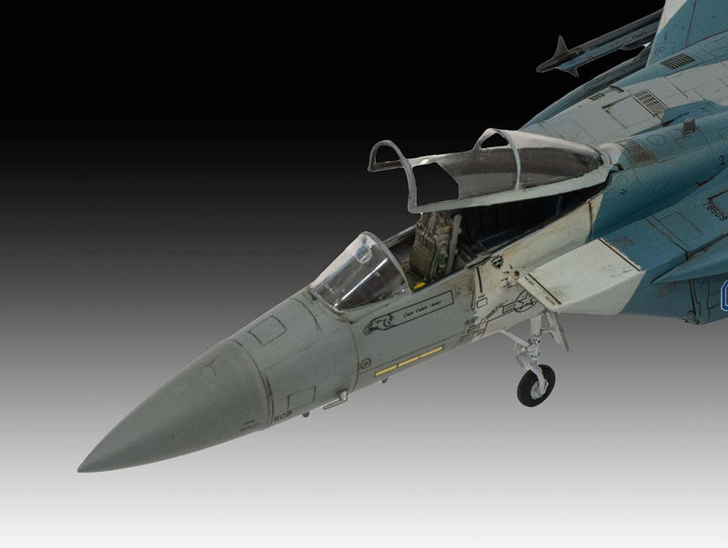 REVELL Model Set Boeing F 15C Eagle 1:72 Model Set - Image 3