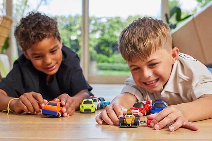 5 Surprise Make-A-Racer Capsule, packaging shot