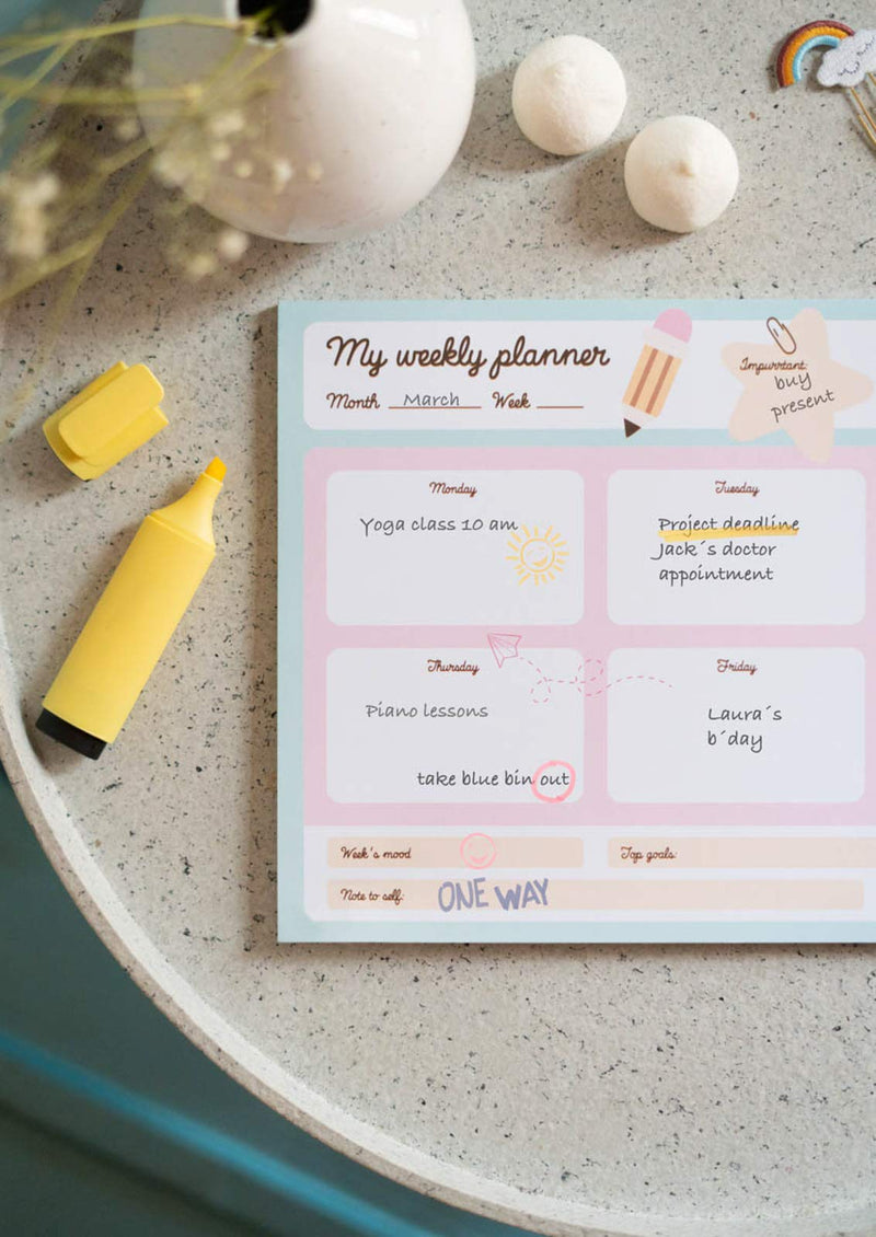 Weekly Planner A4 Pusheen Foodie Blue side angle