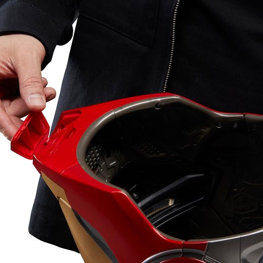 Marvel Legend Series: Avengers Endgame Iron Man Mark LXXXV Electronic Helmet - Image 2