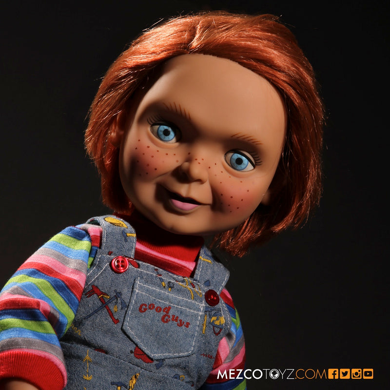 Child's Play Chucky Happy Face 15" MDS Mega Scale Talking Figure side angle