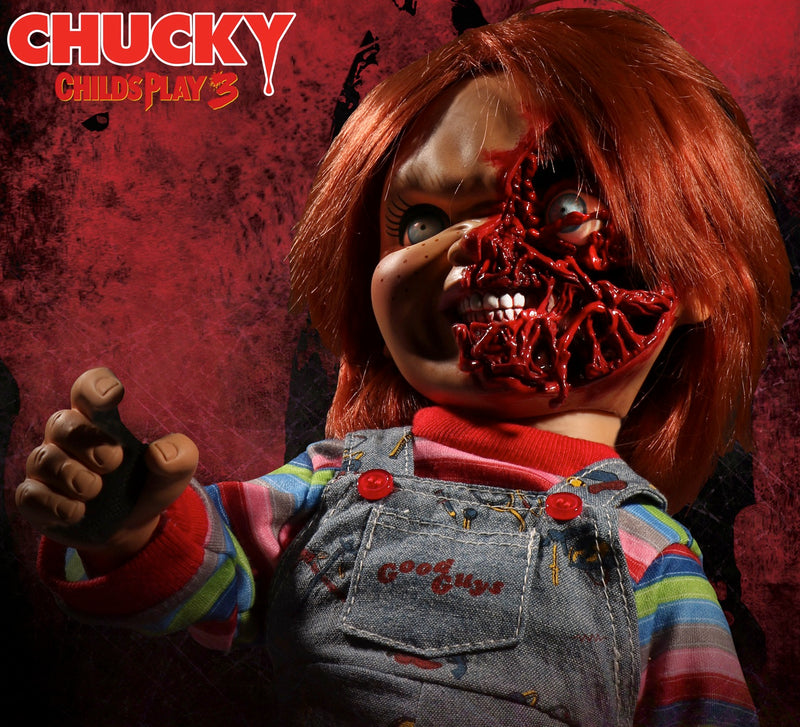Child's Play 3 Pizza Face Chucky 15" MDS Mega Scale Talking Figure close up detail